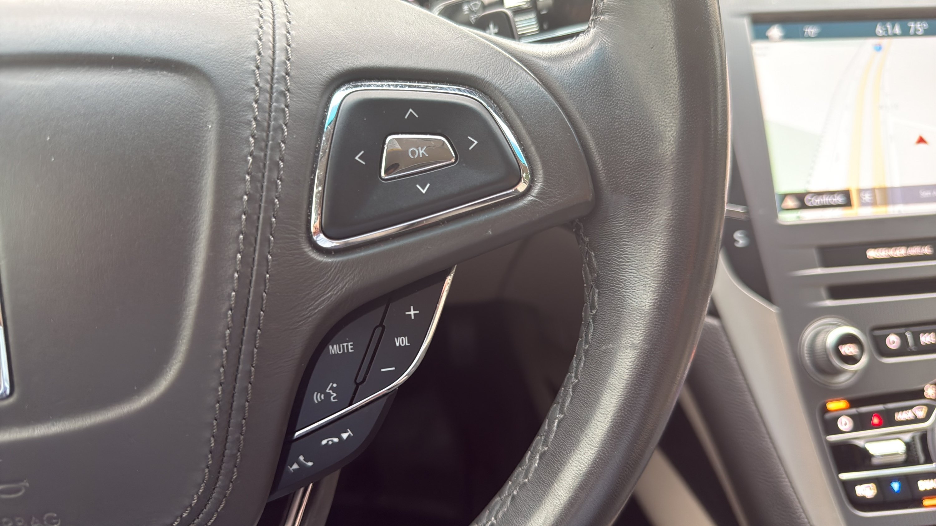 Used 2017 Lincoln MKZ Reserve FWD image 14