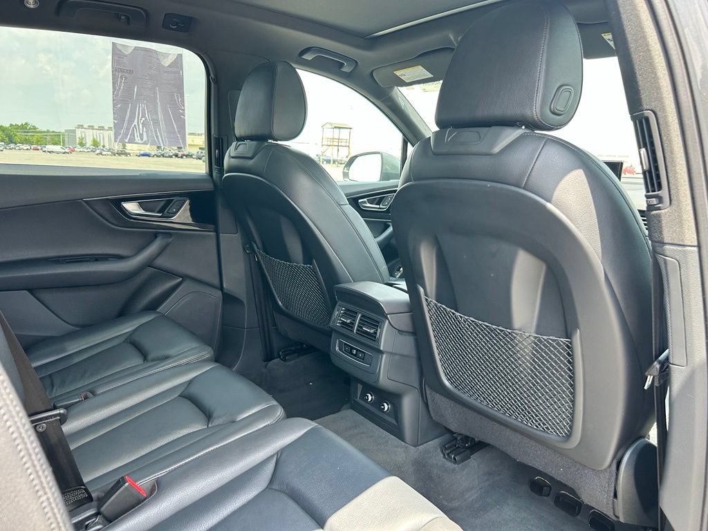 Used 2019 Audi Q7 3.0T Premium AWD/4WD image 17