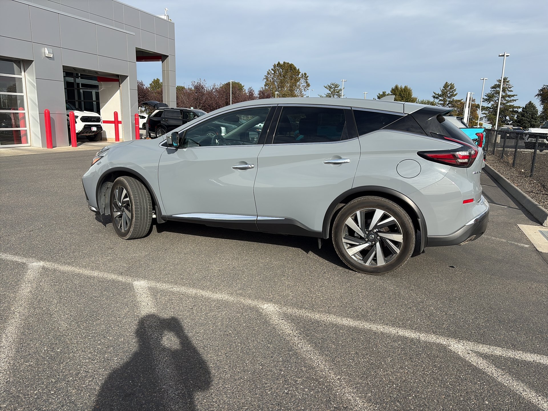 Used 2022 Nissan Murano SL w/ SL Moonroof Package AWD/4WD image 2