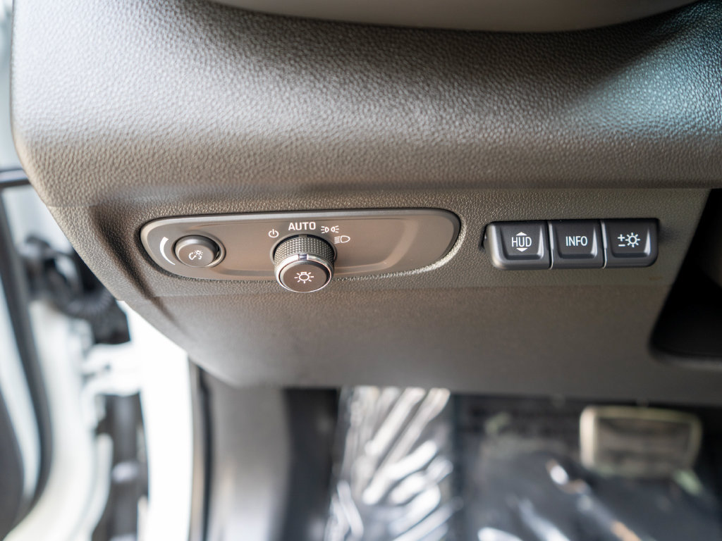 Certified 2023 Buick Envision Essence w/ Technology Package I AWD/4WD image 19