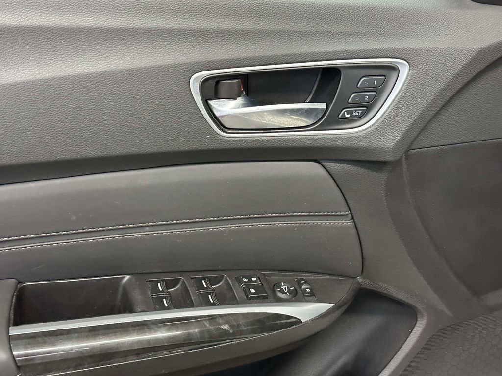 Used 2020 Acura TLX FWD image 15