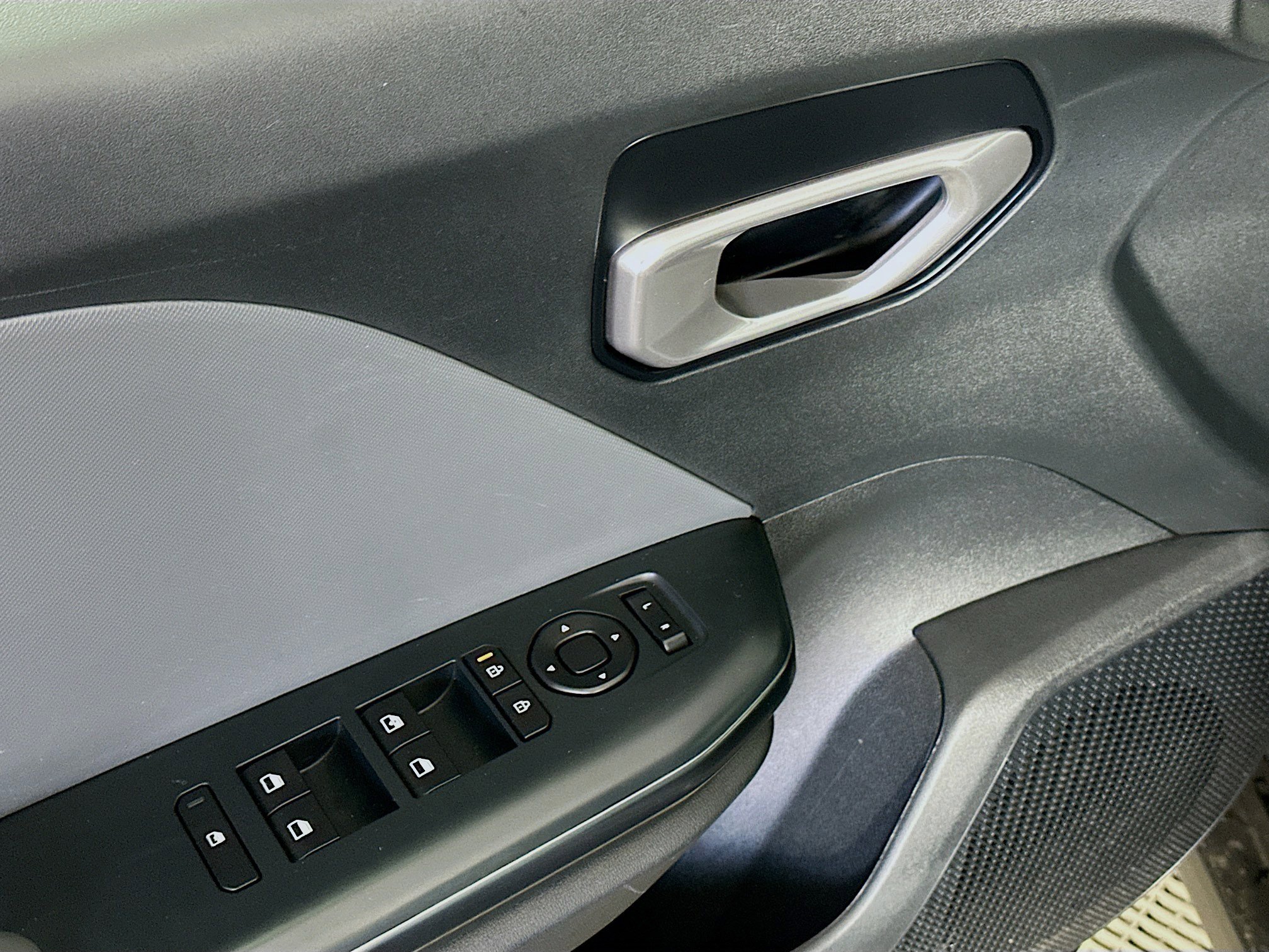 Used 2025 Kia K4 LXS image 15