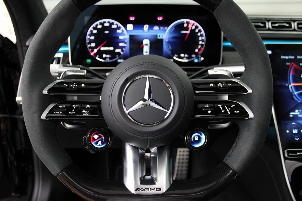 Used 2024 Mercedes-Benz S 63 AMG S image 37