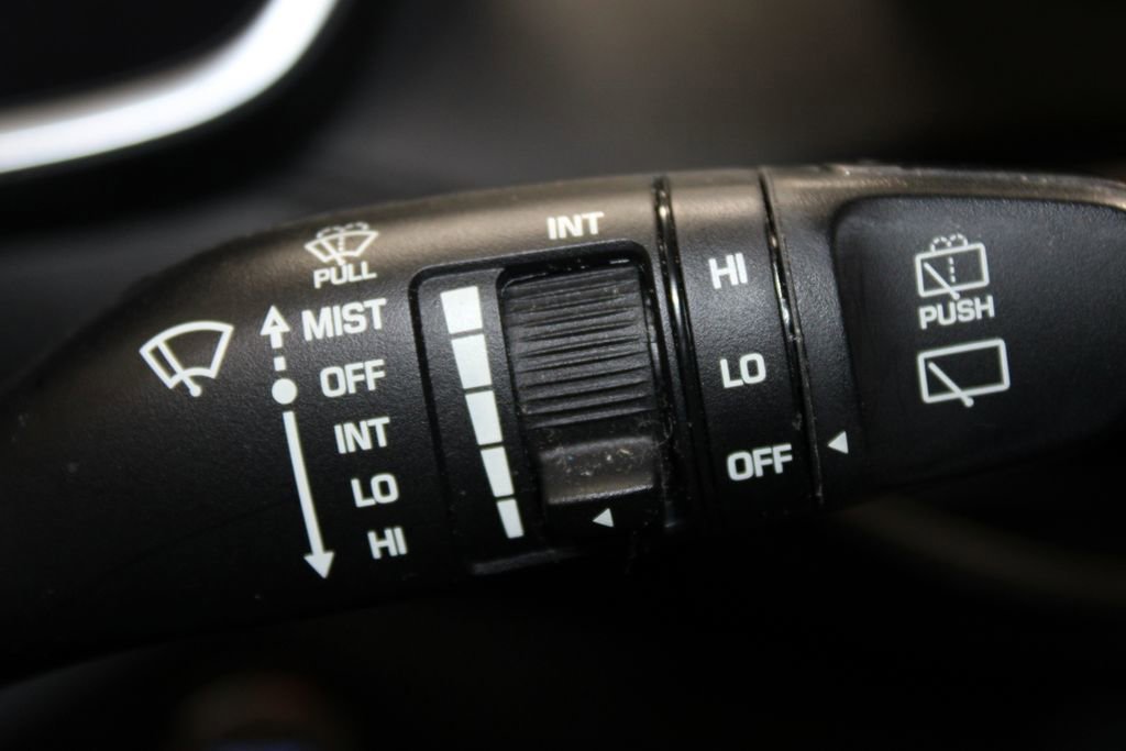 Used 2022 Hyundai Santa Fe SEL FWD image 44