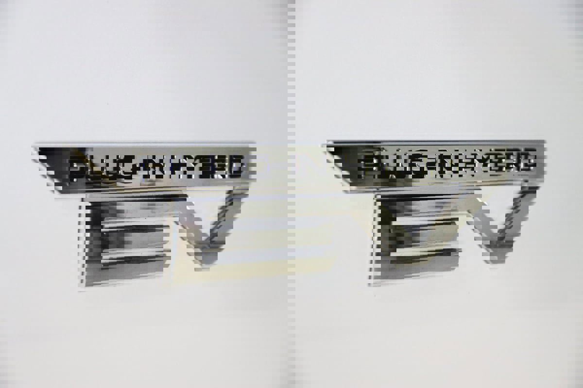 Used 2024 Mitsubishi Outlander 4WD Plug-In Hybrid image 25