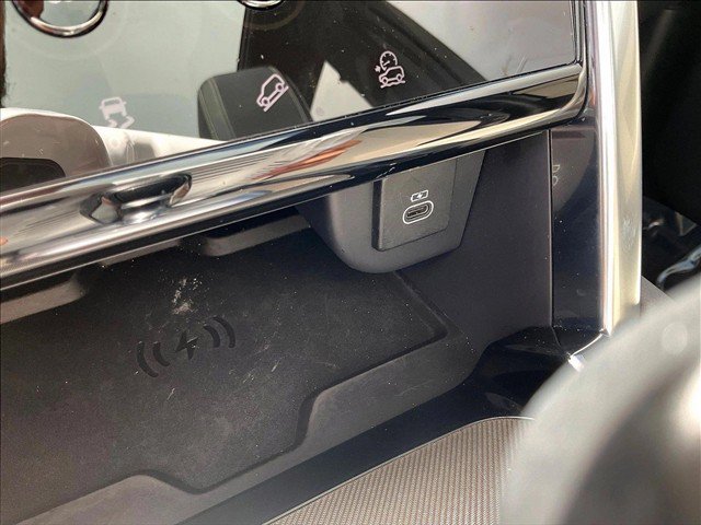 Used 2023 Land Rover Discovery Sport SE R-Dynamic AWD/4WD image 25