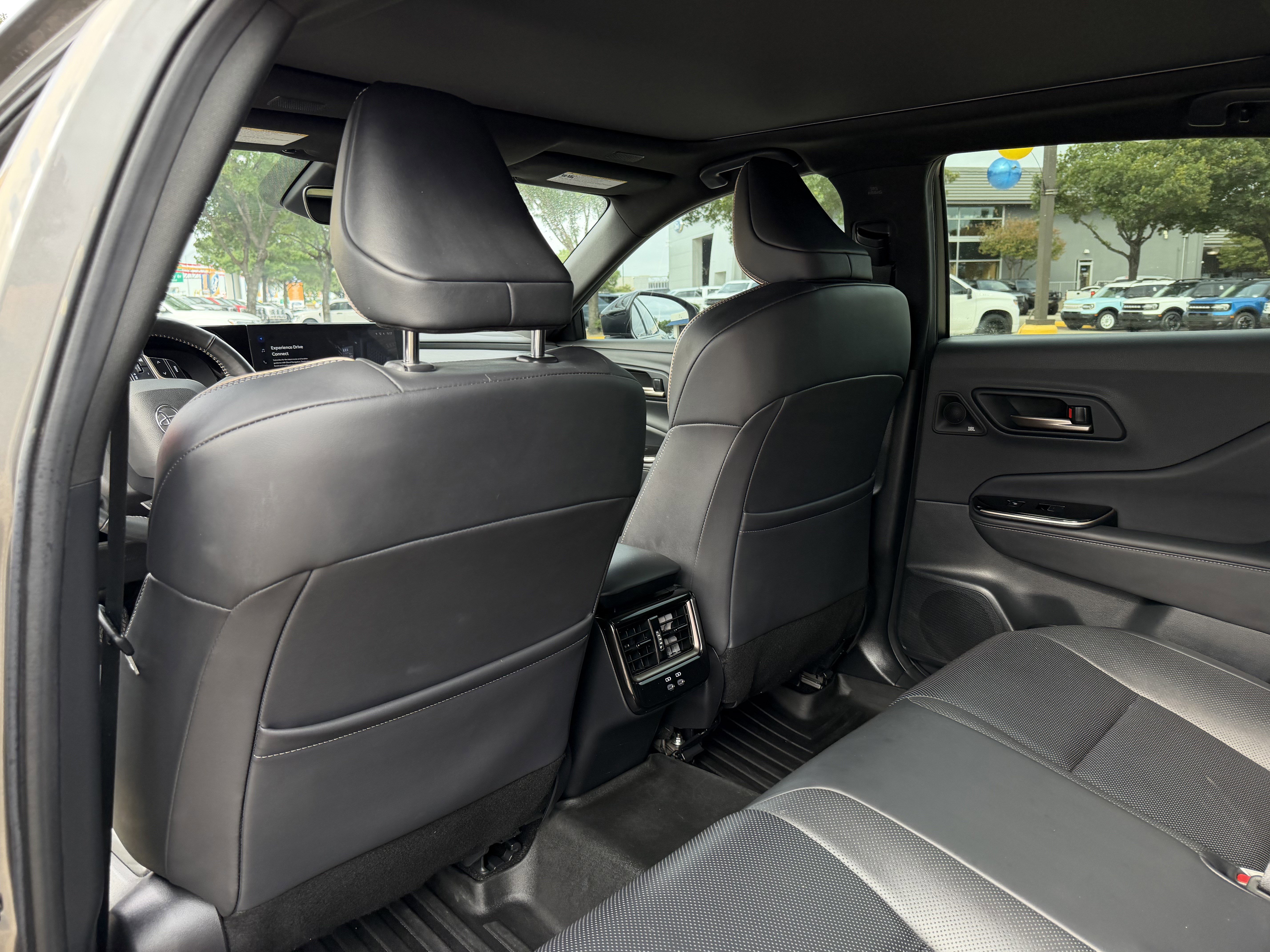 Used 2024 Toyota Crown Platinum AWD/4WD image 11