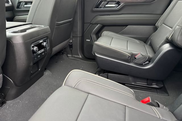 New 2026 GMC Yukon XL Elevation image 13