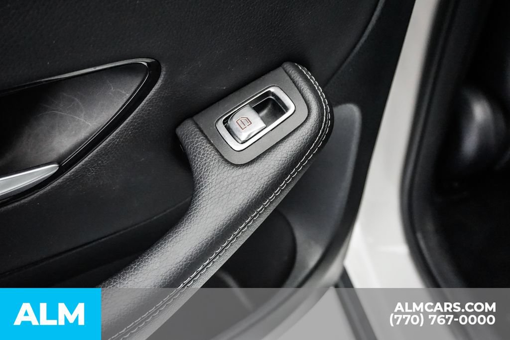 Used 2022 Mercedes-Benz GLC 300 4MATIC Coupe image 52