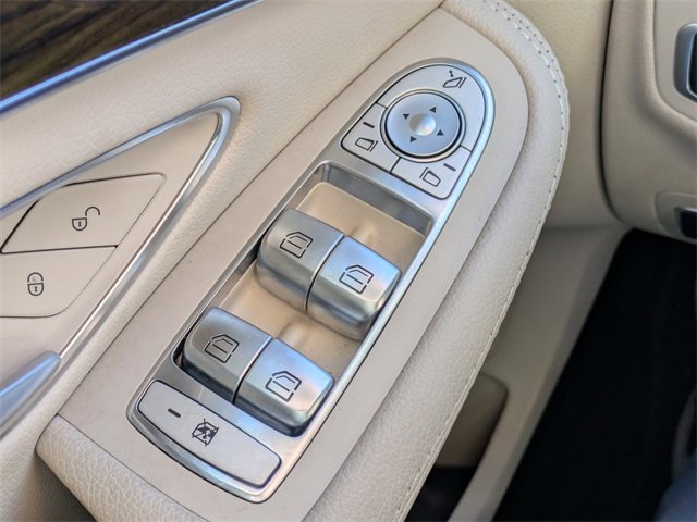 Used 2019 Mercedes-Benz C 300 Sedan image 29