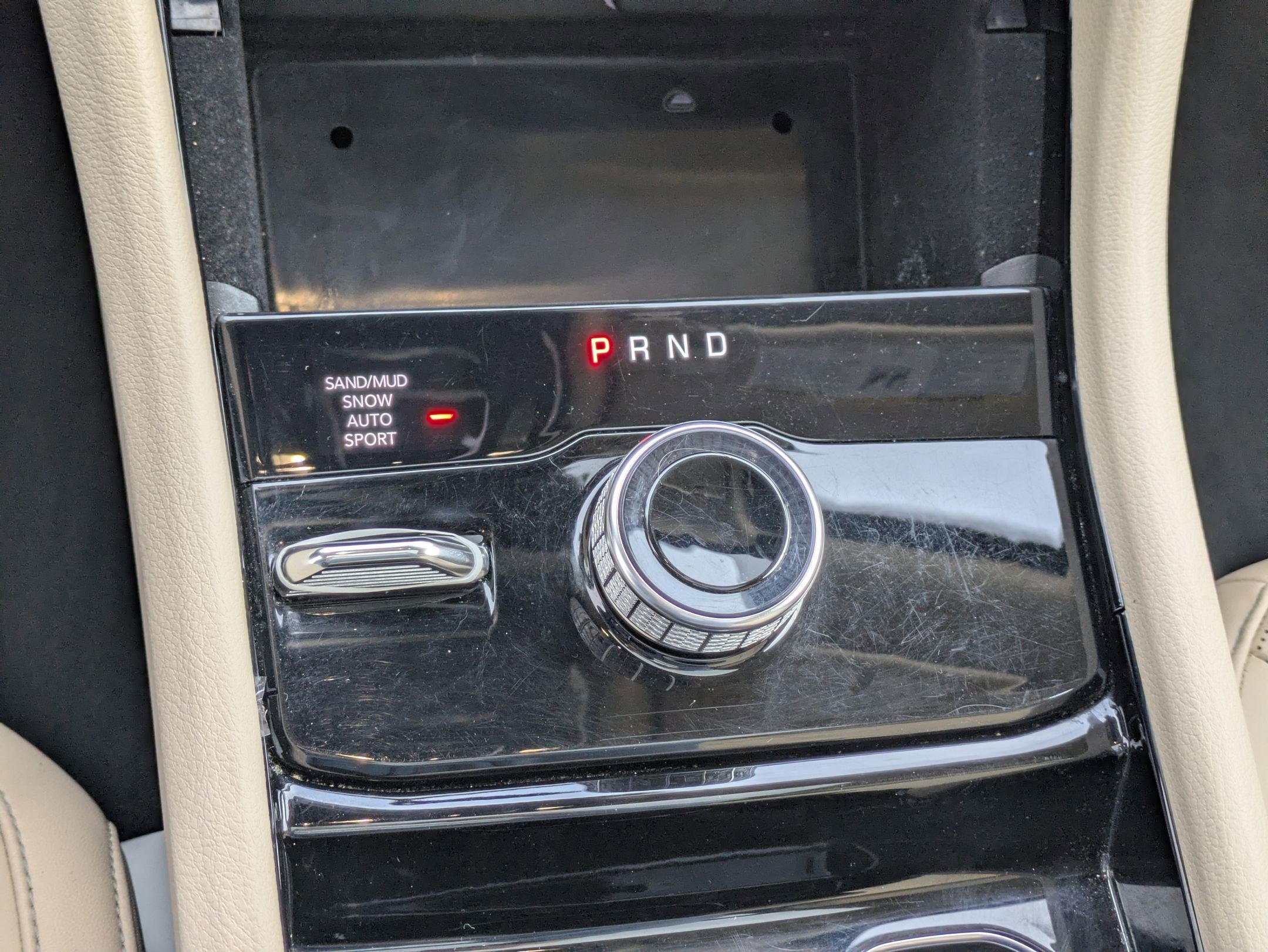 Used 2022 Jeep Grand Cherokee L Limited w/ Luxury Tech Group II image 24