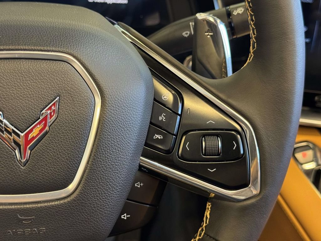 Used 2024 Chevrolet Corvette Z06 w/ Z07 Performance Package RWD image 11