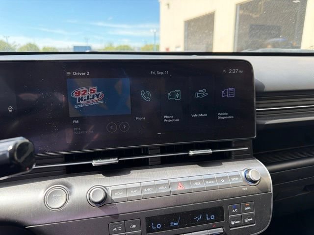 Used 2025 Hyundai Kona SEL FWD image 24