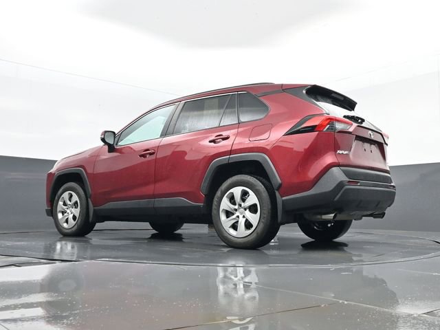 Used 2021 Toyota RAV4 LE AWD/4WD image 22