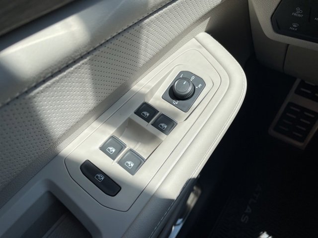 New 2026 Volkswagen Atlas SEL Premium R-Line image 22