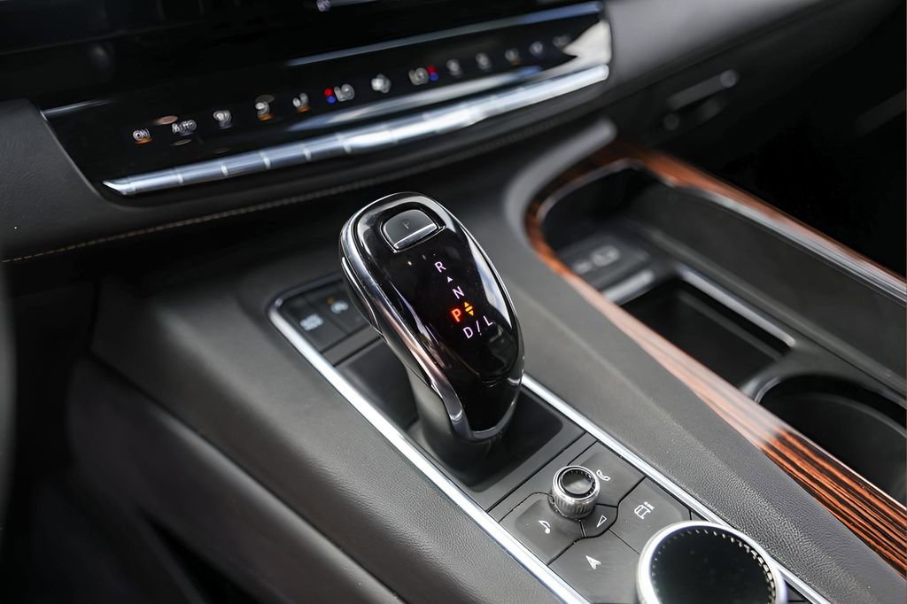 Certified 2023 Cadillac Escalade Premium Luxury image 20