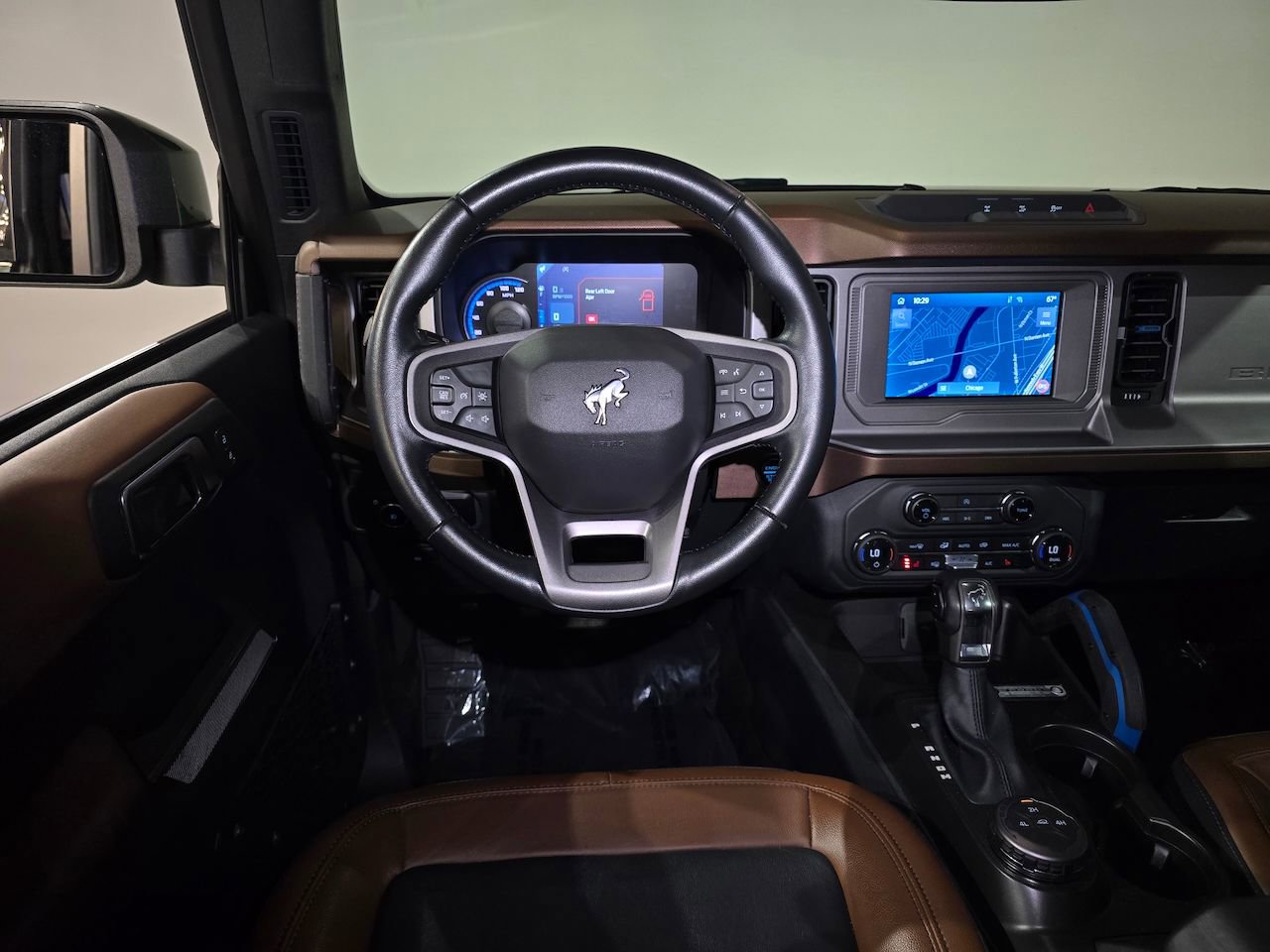 Used 2023 Ford Bronco Outer Banks image 21