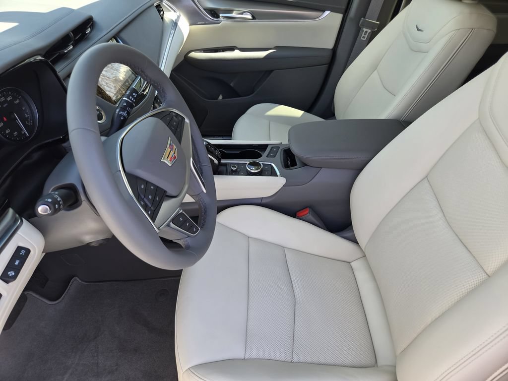 New 2026 Cadillac XT5 Premium Luxury w/ Driver Assist Package AWD/4WD image 7