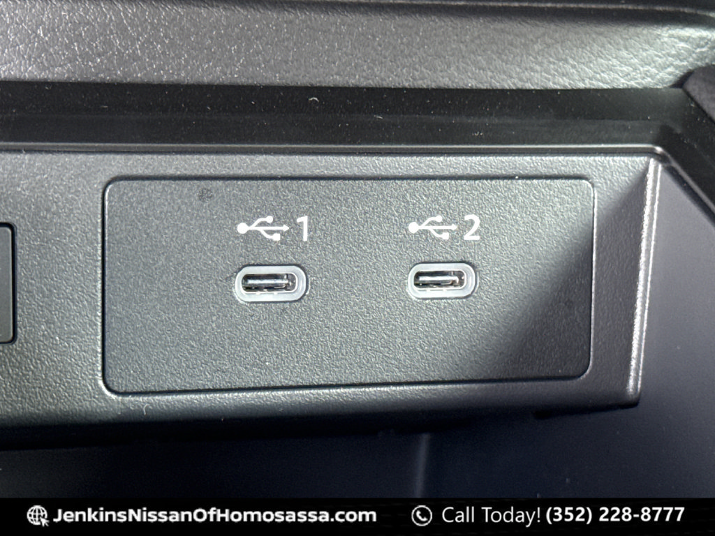 New 2026 Nissan Kicks SR w/ SR Premium Package FWD image 33