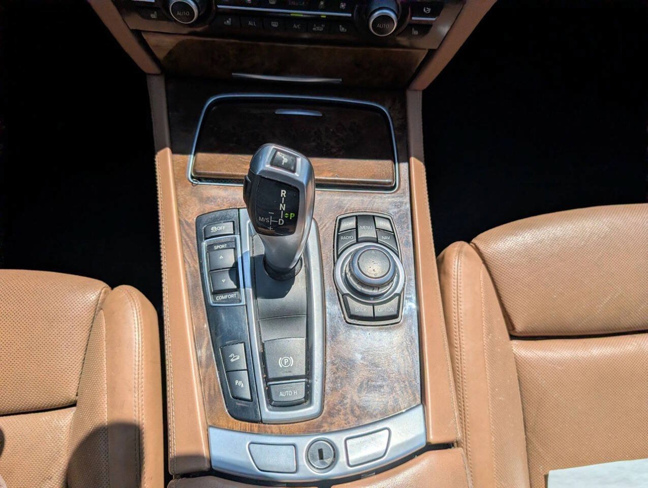 Used 2013 BMW 740Li xDrive AWD/4WD image 31