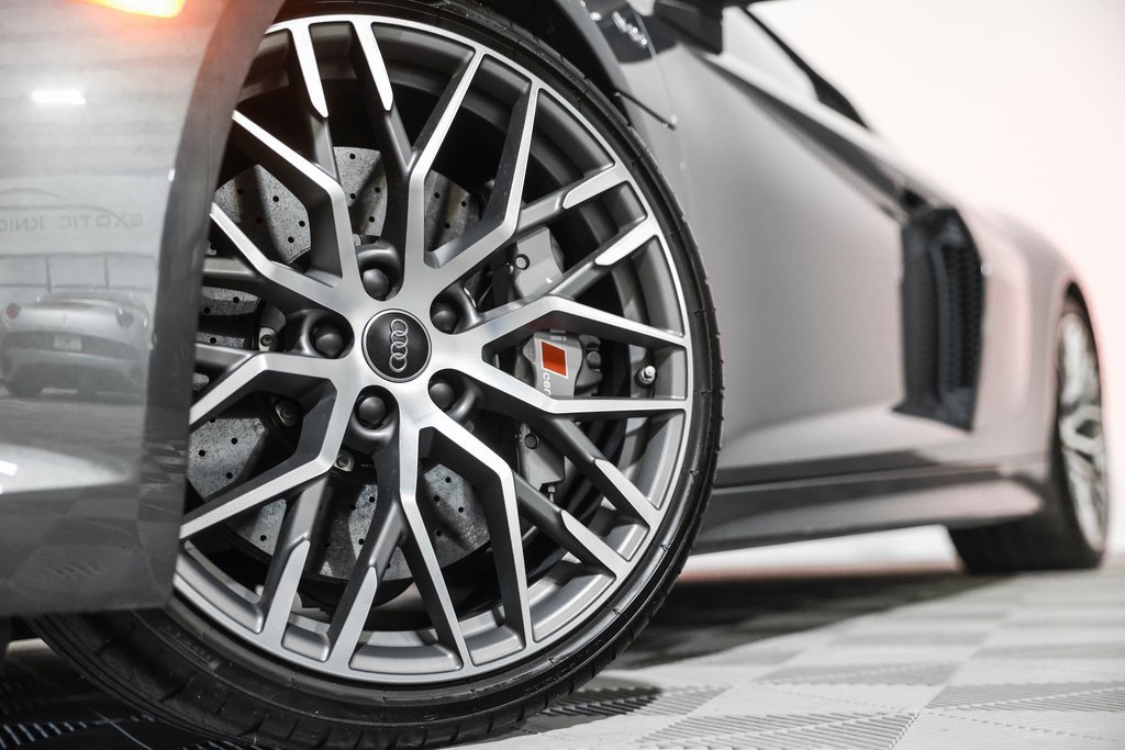 Used 2017 Audi R8 V10 plus image 11