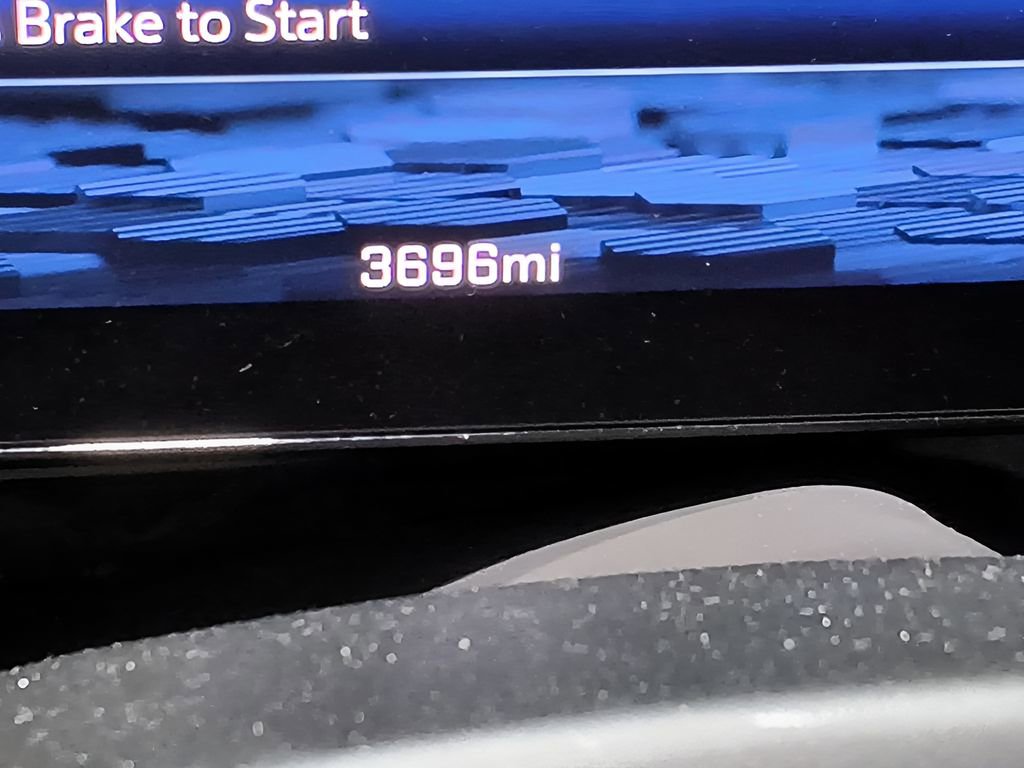 Used 2026 Chevrolet Suburban Z71 w/ Comfort Package image 22