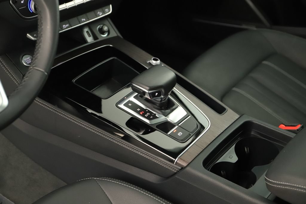 Certified 2023 Audi Q5 2.0T Premium Plus w/ Premium Plus Package AWD/4WD image 17