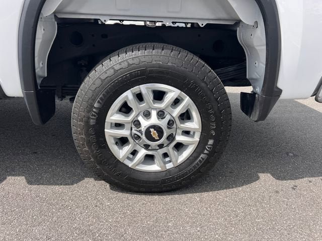 Used 2025 Chevrolet Silverado 2500 LT w/ Convenience Package AWD/4WD image 37