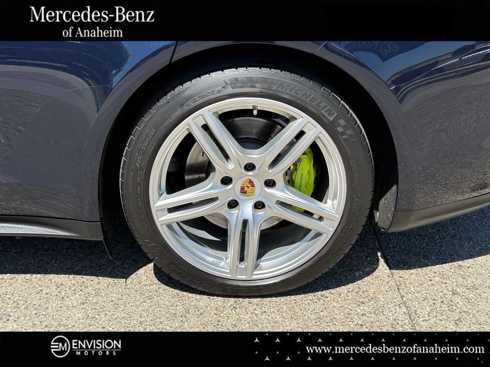 Used 2019 Porsche Panamera 4 AWD/4WD image 19