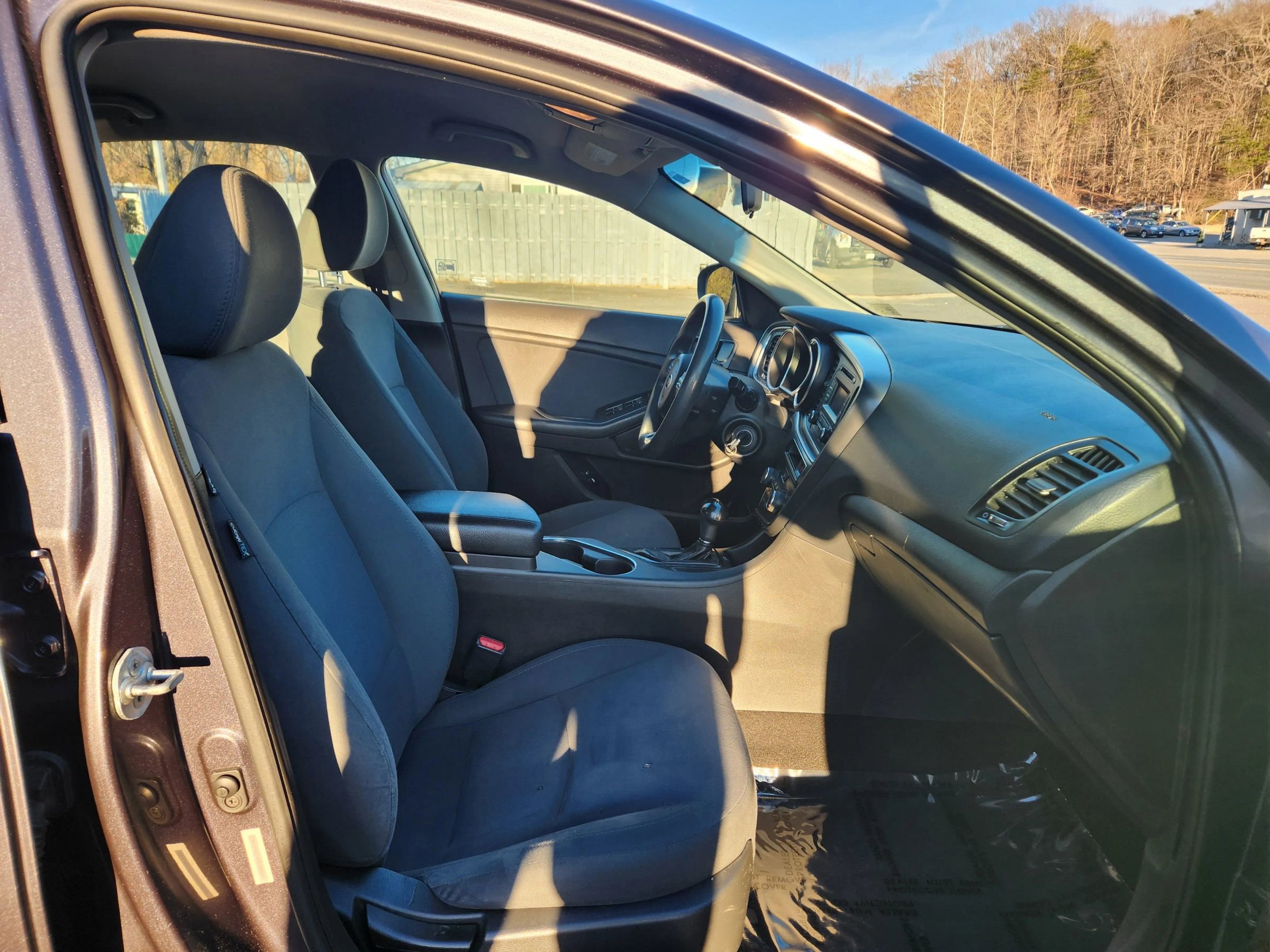 Used 2015 Kia Optima LX image 17