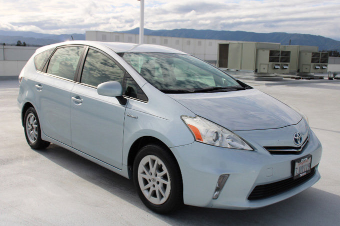 Used 2012 Toyota Prius V Three image 2