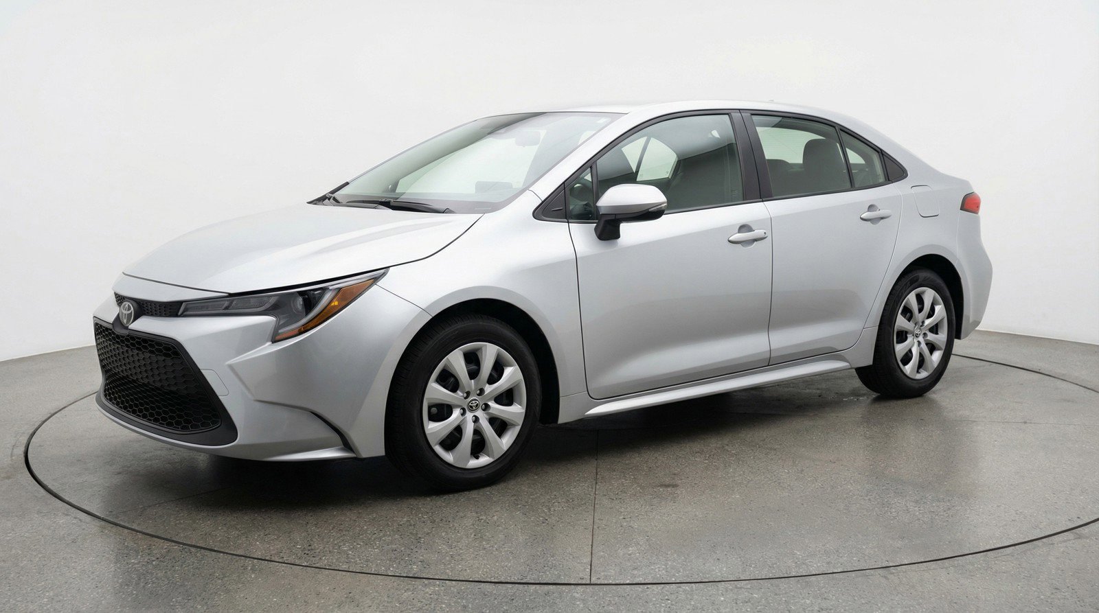 Used 2025 Toyota Corolla LE FWD image 3