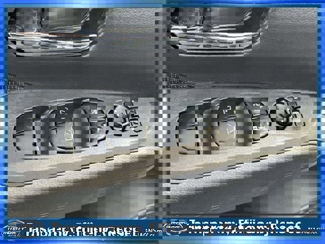 Certified 2024 Nissan Kicks SV image 18