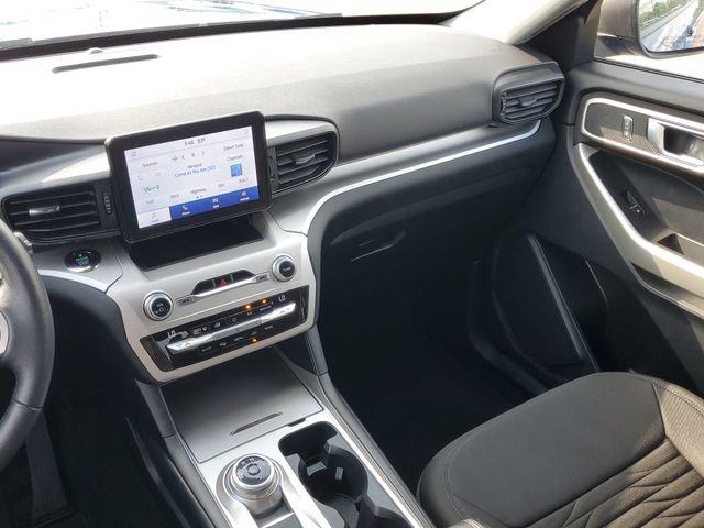 Certified 2020 Ford Explorer XLT RWD image 28
