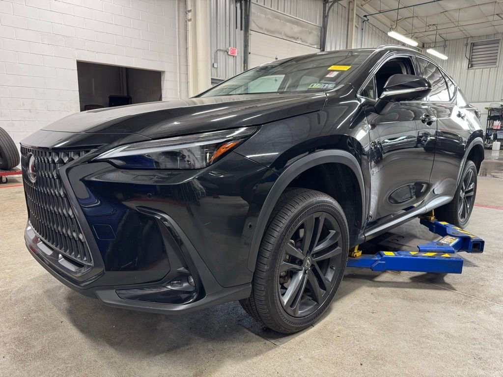 Used 2024 Lexus NX 450h+ AWD w/ Vision Package image 2