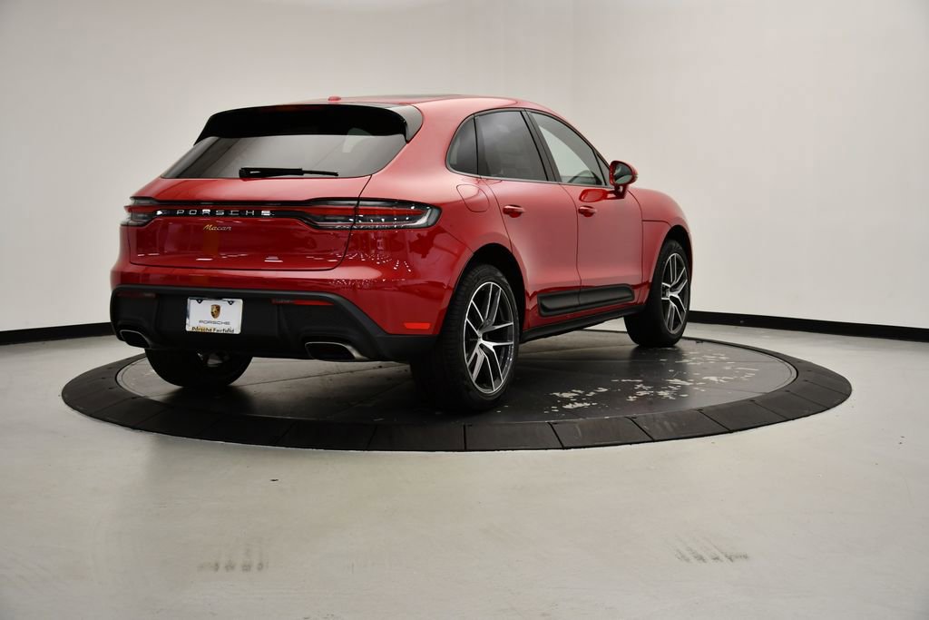 Used 2025 Porsche Macan Turbo image 5