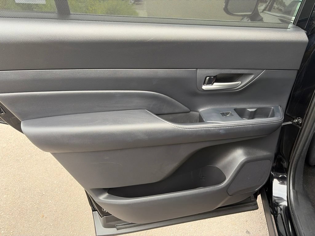 Used 2025 Toyota Grand Highlander AWD image 18
