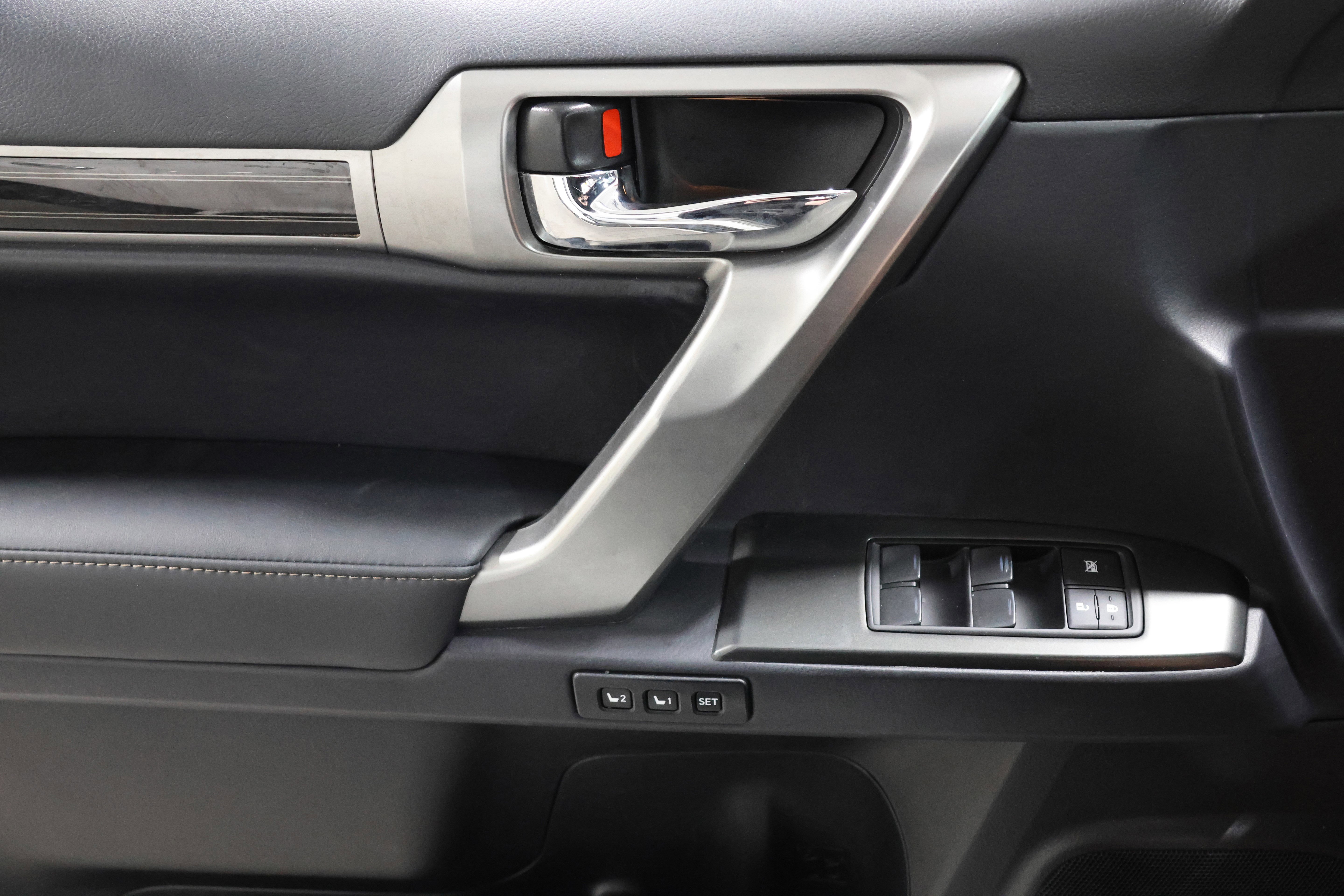 Used 2023 Lexus GX 460 Premium image 12