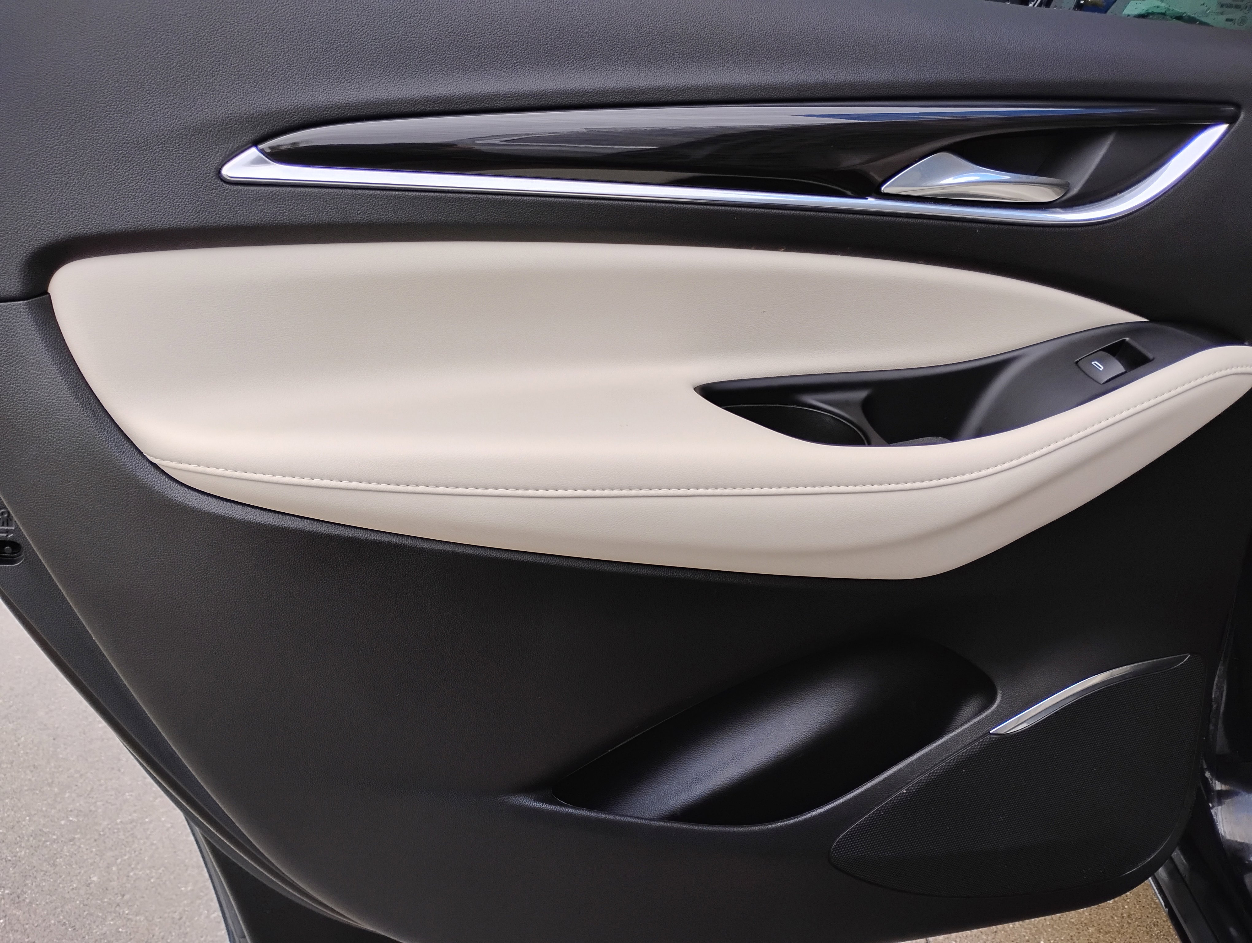 Used 2024 Buick Enclave Essence w/ Trailering Package, 5000 lbs. image 16