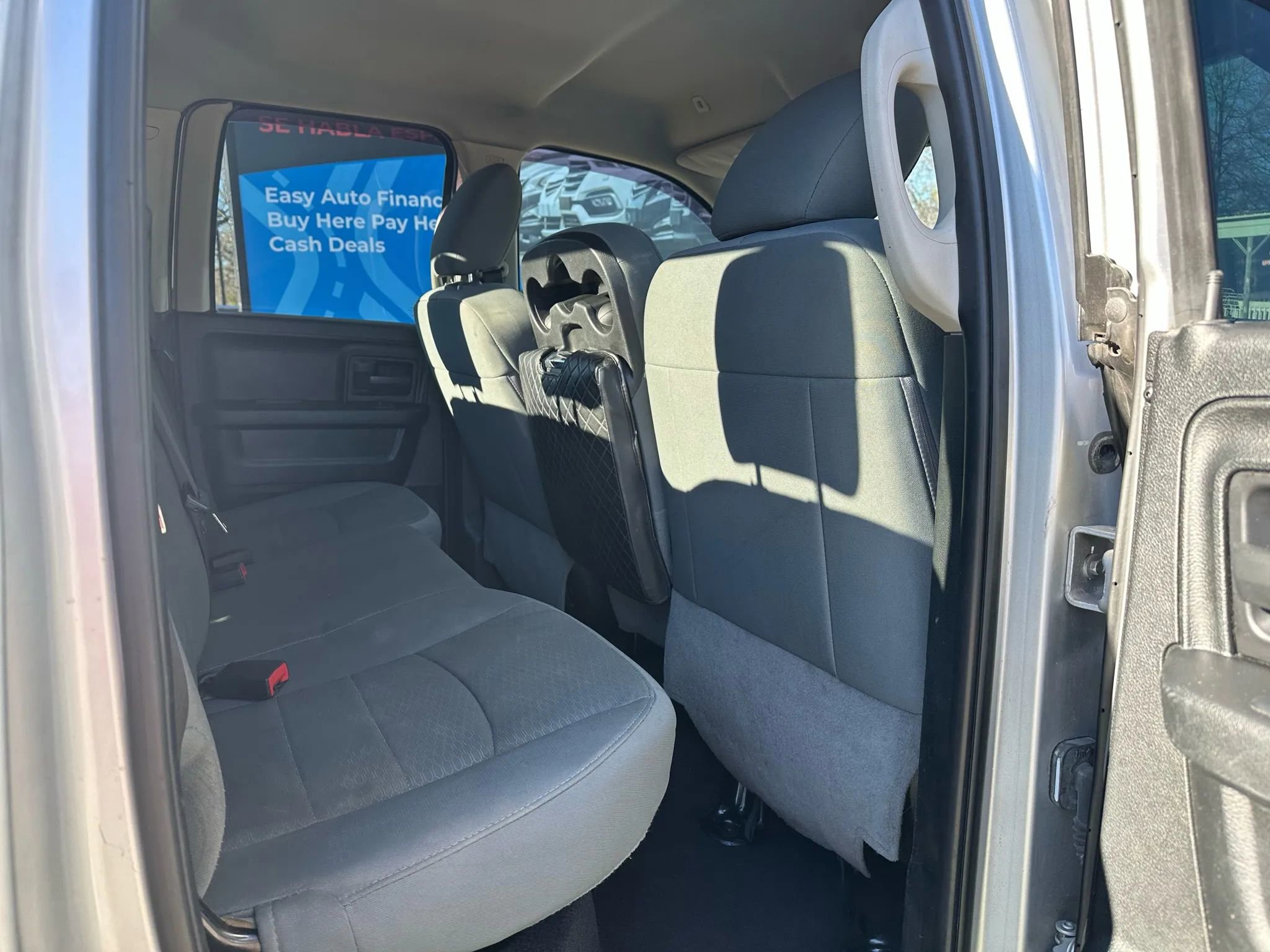 Used 2018 RAM 1500 Express image 16