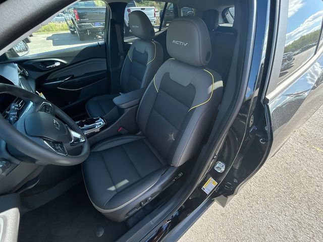 New 2025 Chevrolet Trax ACTIV w/ Driver Confidence Package image 19