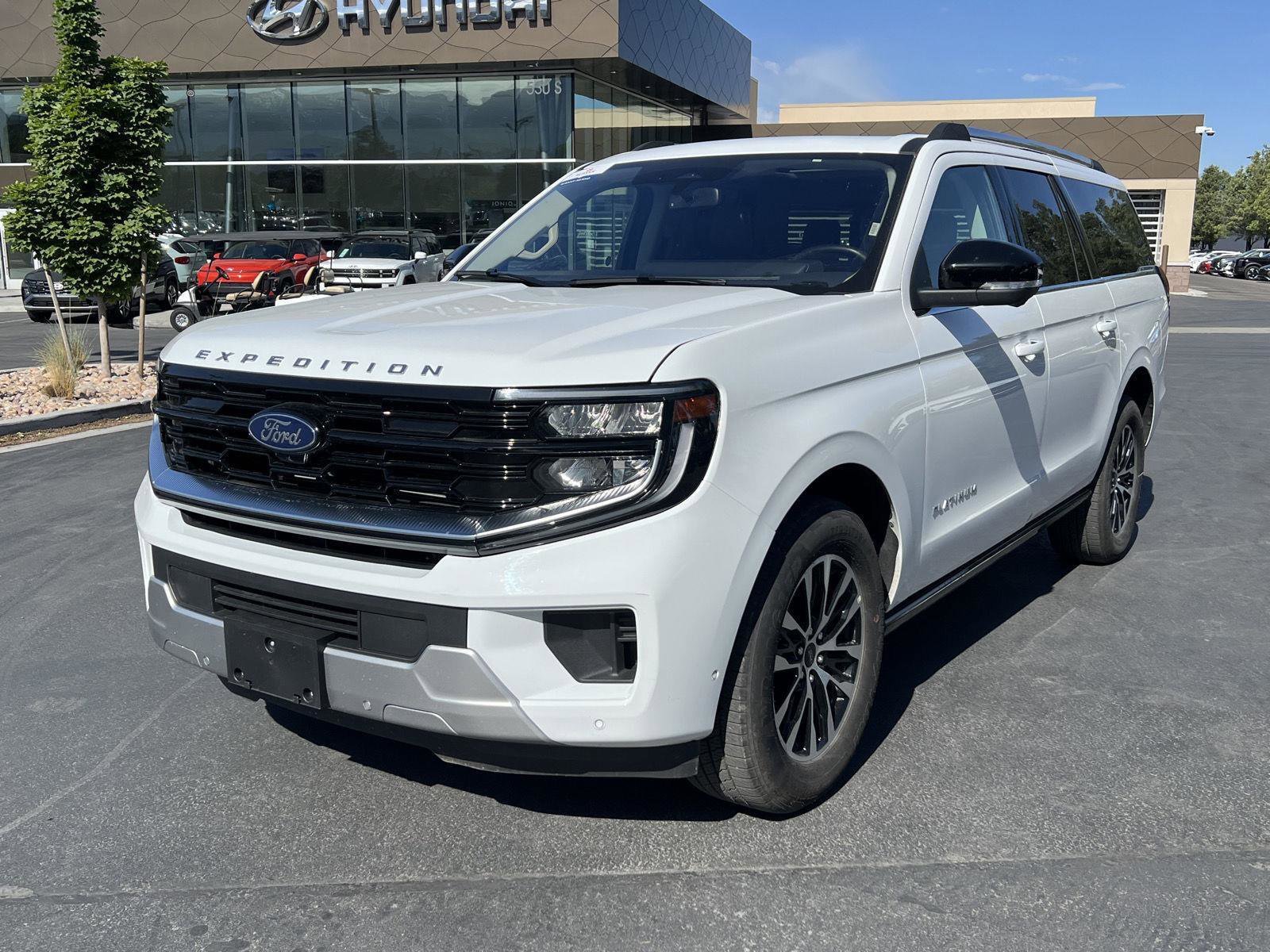Used 2025 Ford Expedition Max Platinum AWD/4WD image 2
