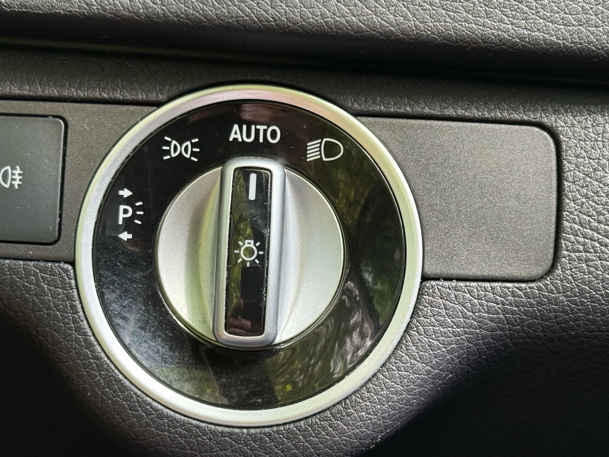 Used 2012 Mercedes-Benz C 63 AMG Coupe w/ Multimedia Pkg image 27