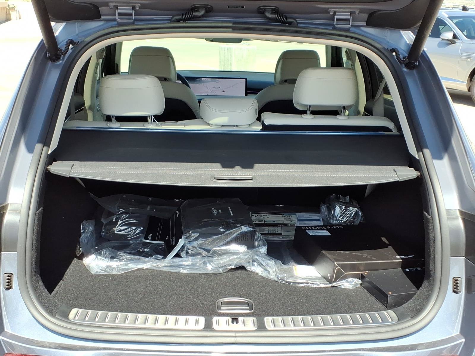 Certified 2026 Genesis GV70 2.5T Advanced AWD/4WD image 16