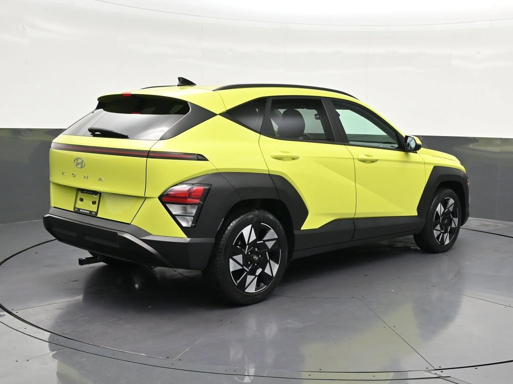 Used 2024 Hyundai Kona SEL w/ Convenience Package FWD image 5