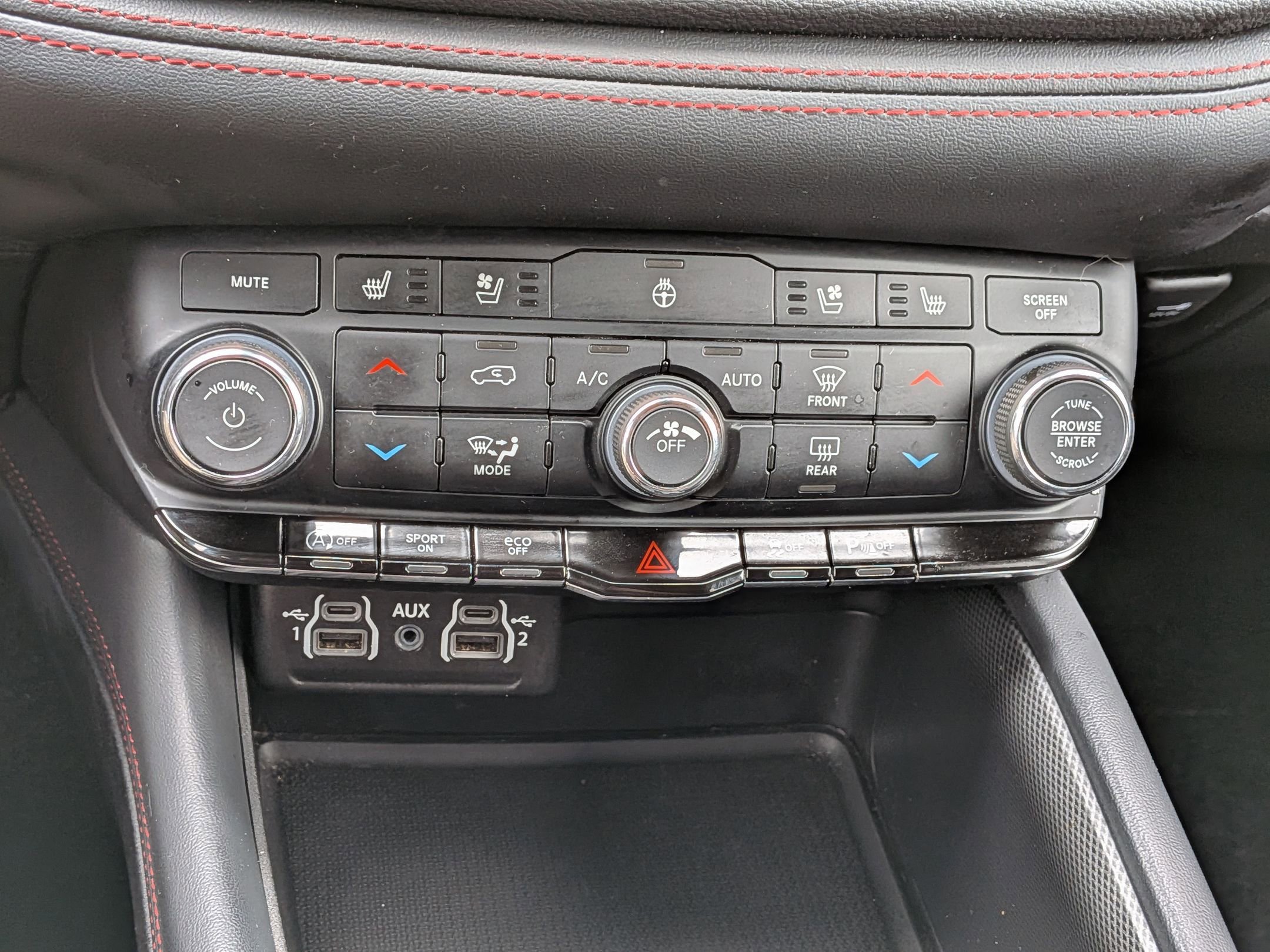 Used 2024 Dodge Durango GT image 25