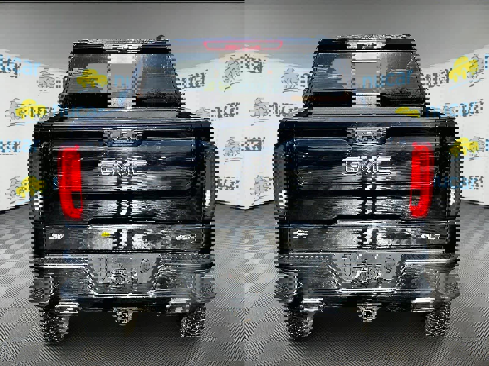 Used 2023 GMC Sierra 1500 AT4 w/ Technology Package image 5