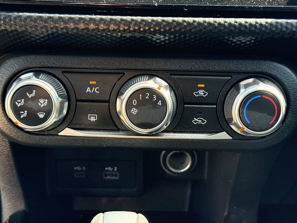 Certified 2024 Nissan Kicks SV image 22