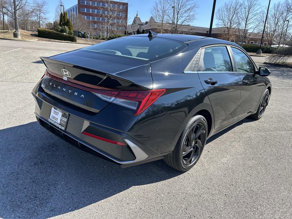 New 2026 Hyundai Elantra SEL Sport image 7