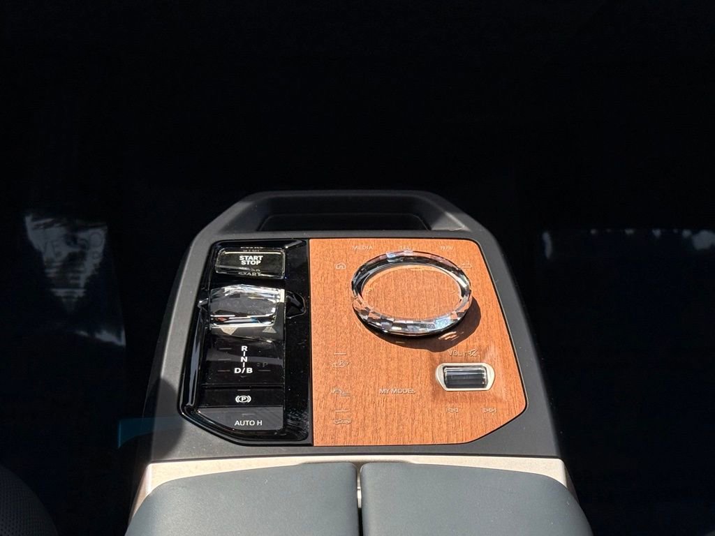 Certified 2023 BMW iX M60 w/ Executive Package image 15